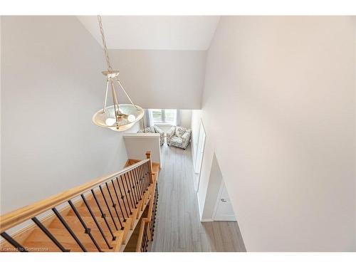 39 Bayonne Drive, Stoney Creek, ON - Indoor Photo Showing Other Room