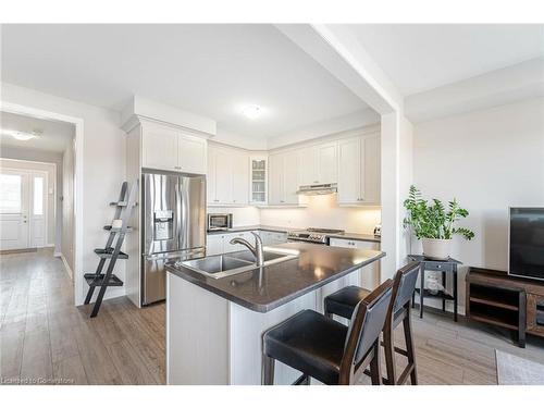 39 Bayonne Drive, Stoney Creek, ON - Indoor Photo Showing Kitchen With Double Sink With Upgraded Kitchen