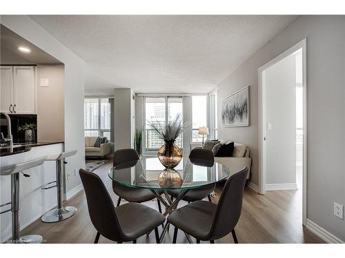 2308-4090 Living Arts Drive, Mississauga, ON - Indoor Photo Showing Dining Room