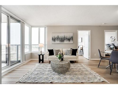 2308-4090 Living Arts Drive, Mississauga, ON - Indoor Photo Showing Living Room