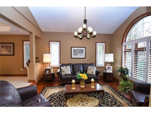 85 Unity Side Road, Caledonia, ON - Indoor Photo Showing Living Room