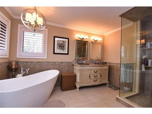 85 Unity Side Road, Caledonia, ON - Indoor Photo Showing Bathroom