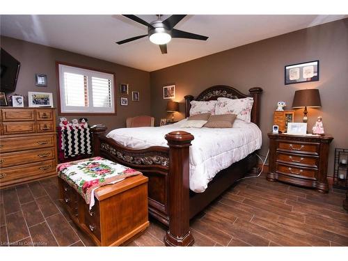 85 Unity Side Road, Caledonia, ON - Indoor Photo Showing Bedroom