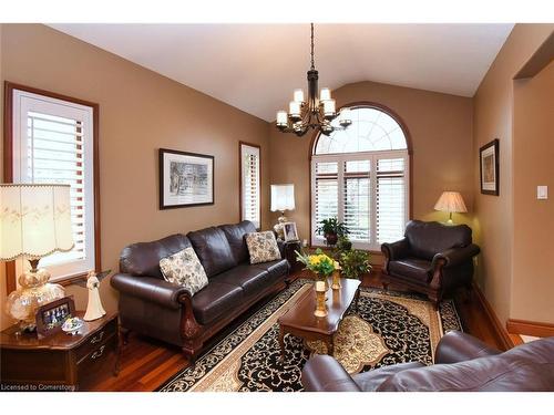 85 Unity Side Road, Caledonia, ON - Indoor Photo Showing Living Room