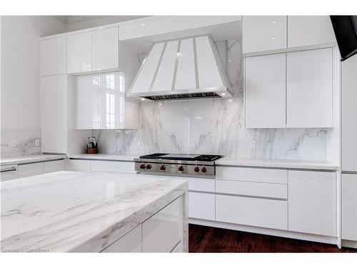 4410 Lakeshore Road, Burlington, ON - Indoor Photo Showing Kitchen