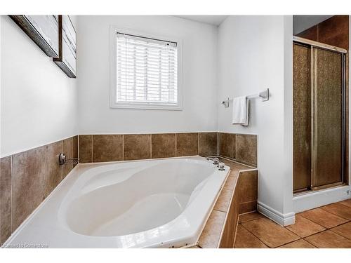 5228 Garland Crescent, Burlington, ON - Indoor Photo Showing Bathroom