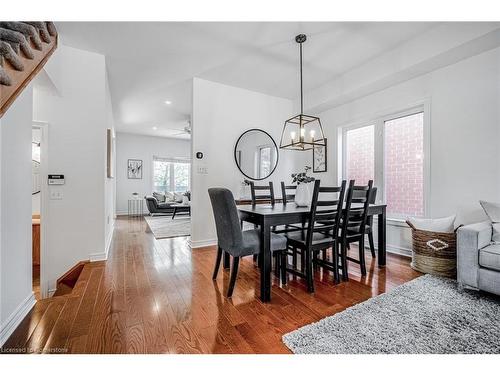 5228 Garland Crescent, Burlington, ON - Indoor Photo Showing Dining Room