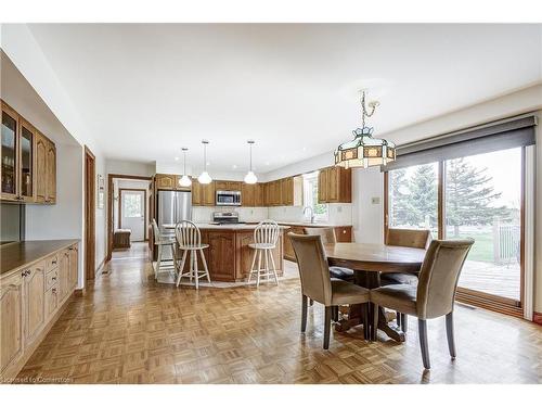 4366 Guelph Line, Burlington, ON - Indoor Photo Showing Dining Room