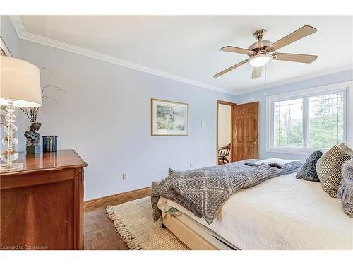 4366 Guelph Line, Burlington, ON - Indoor Photo Showing Bedroom