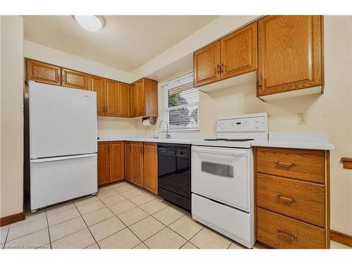 115 Organ Crescent, Hamilton, ON - Indoor Photo Showing Kitchen