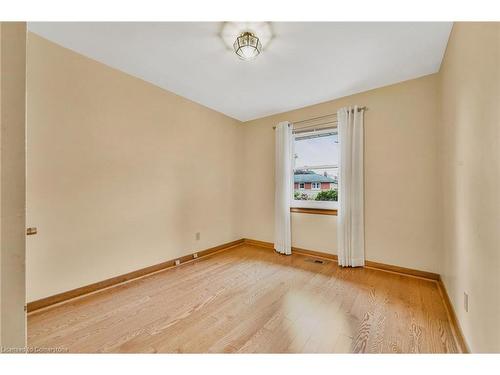 115 Organ Crescent, Hamilton, ON - Indoor Photo Showing Other Room