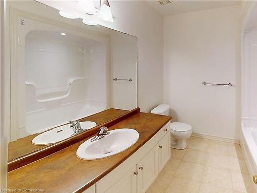 14 Hope Avenue, Virgil, ON - Indoor Photo Showing Bathroom