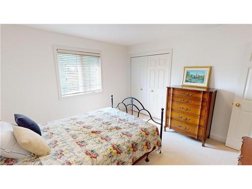 14 Hope Avenue, Virgil, ON - Indoor Photo Showing Bedroom