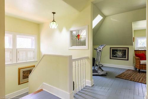 80 Stanley Avenue, Hamilton, ON - Indoor Photo Showing Other Room