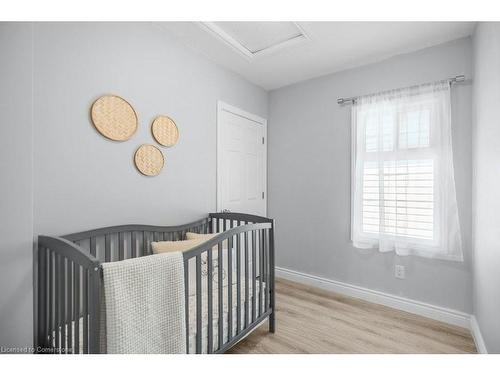 158 Crowland Avenue, Welland, ON - Indoor Photo Showing Bedroom