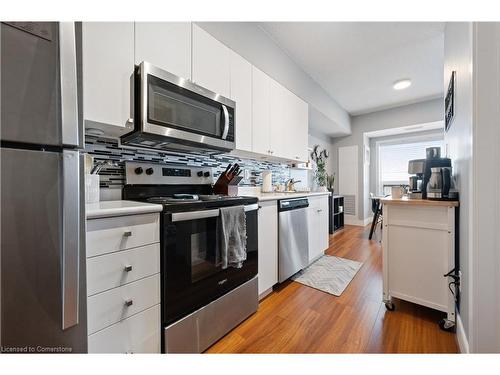 607-1 Wellington Street, Brantford, ON - Indoor Photo Showing Kitchen With Upgraded Kitchen