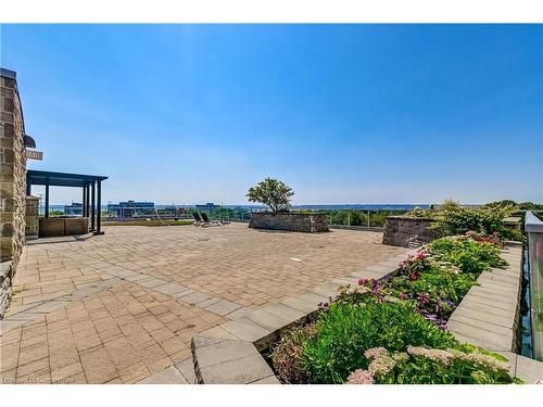 1202-551 Maple Avenue, Burlington, ON - Outdoor With View