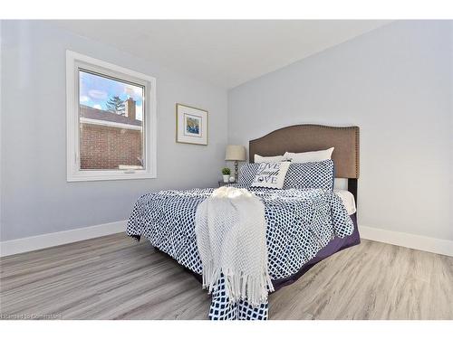 Main Floor-108 Townline Road W, St. Catharines, ON - Indoor Photo Showing Bedroom