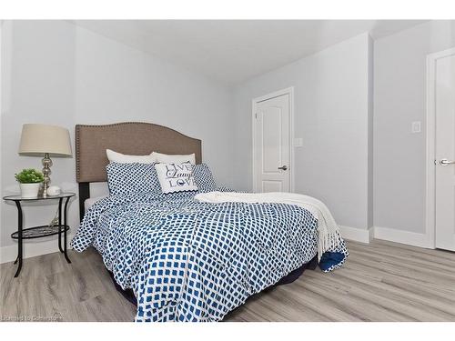 Main Floor-108 Townline Road W, St. Catharines, ON - Indoor Photo Showing Bedroom