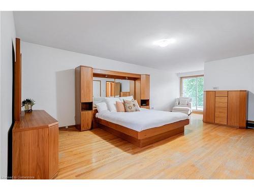 18 Burnt Log Crescent, Toronto, ON - Indoor Photo Showing Bedroom