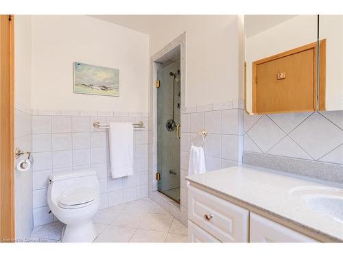 18 Burnt Log Crescent, Toronto, ON - Indoor Photo Showing Bathroom