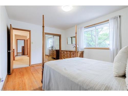 18 Burnt Log Crescent, Toronto, ON - Indoor Photo Showing Bedroom