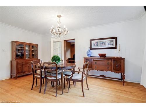 18 Burnt Log Crescent, Toronto, ON - Indoor Photo Showing Dining Room