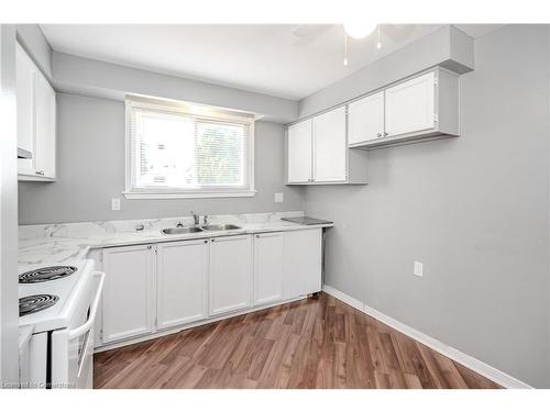 2232 Lancaster Crescent, Burlington, ON - Indoor Photo Showing Kitchen With Double Sink