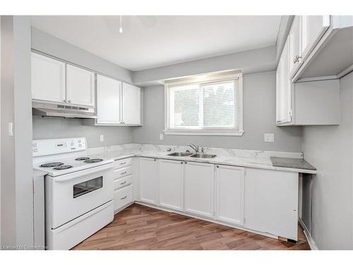 2232 Lancaster Crescent, Burlington, ON - Indoor Photo Showing Kitchen With Double Sink