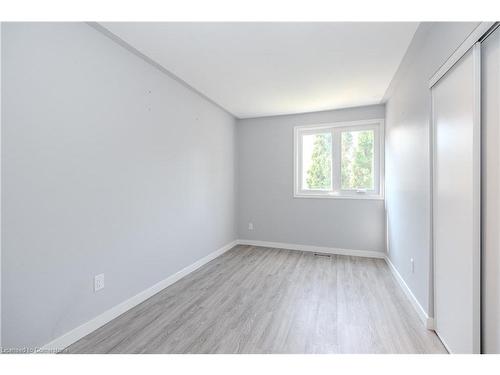 2232 Lancaster Crescent, Burlington, ON - Indoor Photo Showing Other Room