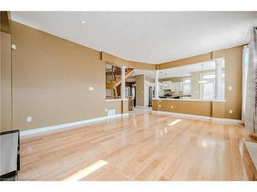 76 Moorland Crescent, Ancaster, ON - Indoor Photo Showing Other Room