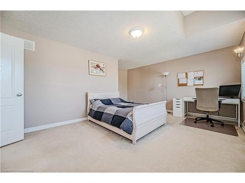 76 Moorland Crescent, Ancaster, ON - Indoor Photo Showing Bedroom