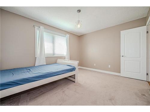 76 Moorland Crescent, Ancaster, ON - Indoor Photo Showing Bedroom