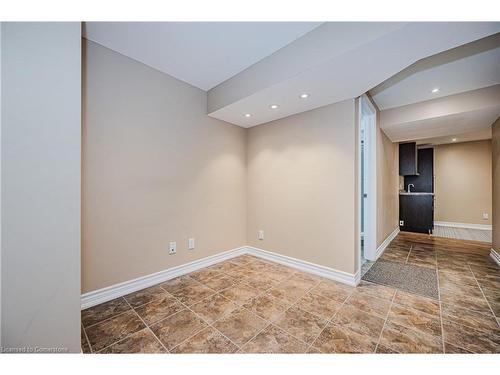 76 Moorland Crescent, Ancaster, ON - Indoor Photo Showing Other Room