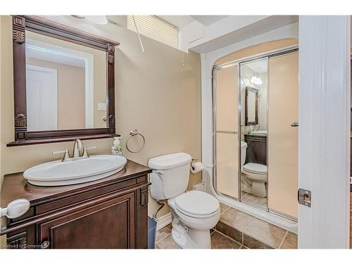 76 Moorland Crescent, Ancaster, ON - Indoor Photo Showing Bathroom