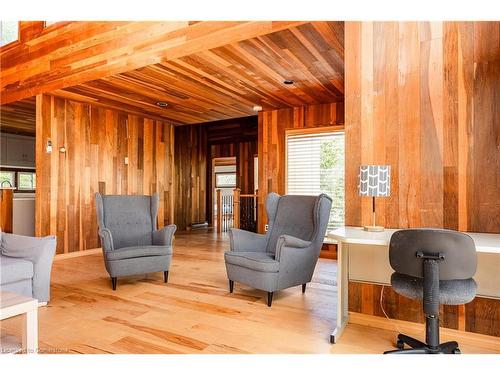 4197 Niagara River Parkway, Fort Erie, ON - Indoor Photo Showing Living Room