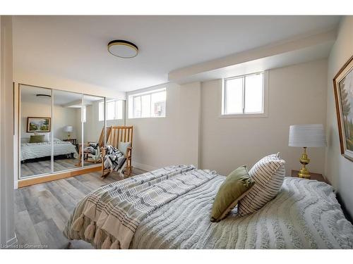 93 Riverview Boulevard, St. Catharines, ON - Indoor Photo Showing Bedroom