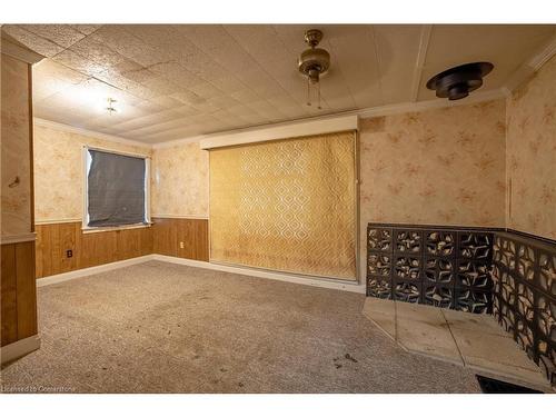 735 Montgomery Drive, Hamilton, ON - Indoor Photo Showing Other Room