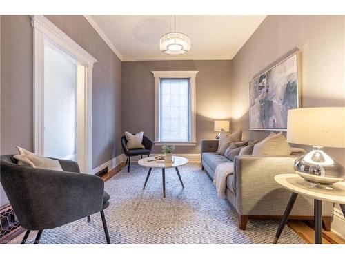 198 Duke Street, Hamilton, ON - Indoor Photo Showing Living Room