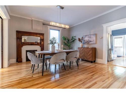 198 Duke Street, Hamilton, ON - Indoor Photo Showing Dining Room