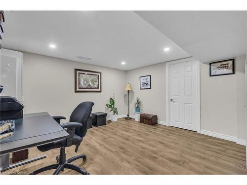 30 Peebles Drive, Freelton, ON - Indoor Photo Showing Office