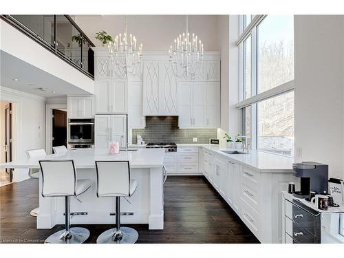 215-397 King Street W, Dundas, ON - Indoor Photo Showing Kitchen