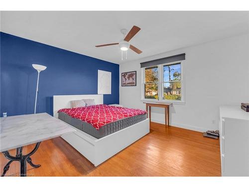 1269 Leighland Road, Burlington, ON - Indoor Photo Showing Bedroom