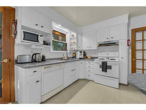 1269 Leighland Road, Burlington, ON - Indoor Photo Showing Kitchen