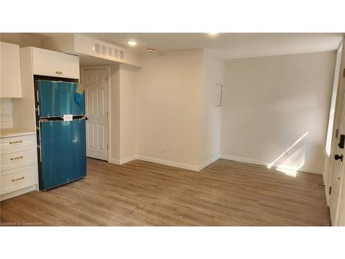 1-30 Stirton Street, Hamilton, ON - Indoor Photo Showing Kitchen