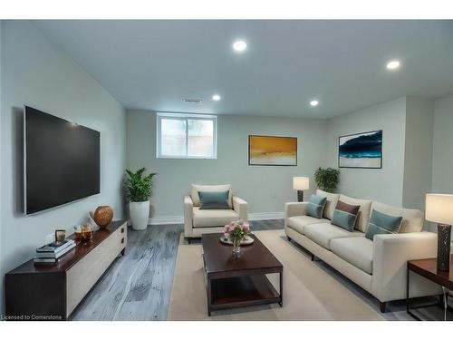 264 St Andrews Drive, Hamilton, ON - Indoor Photo Showing Living Room