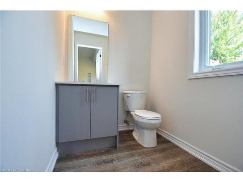 2-187 Wilson Street W, Ancaster, ON - Indoor Photo Showing Bathroom