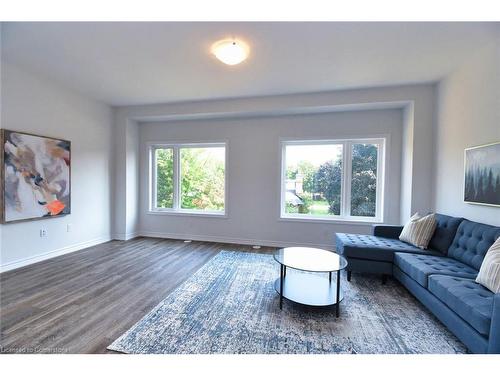 2-187 Wilson Street W, Ancaster, ON - Indoor Photo Showing Living Room