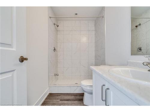 1-261 Skinner Road, Waterdown, ON - Indoor Photo Showing Bathroom