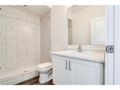 1-261 Skinner Road, Waterdown, ON - Indoor Photo Showing Bathroom